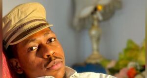 Moses Bliss – Taking Care (Live) Moses Bliss - Taking Care (Live)