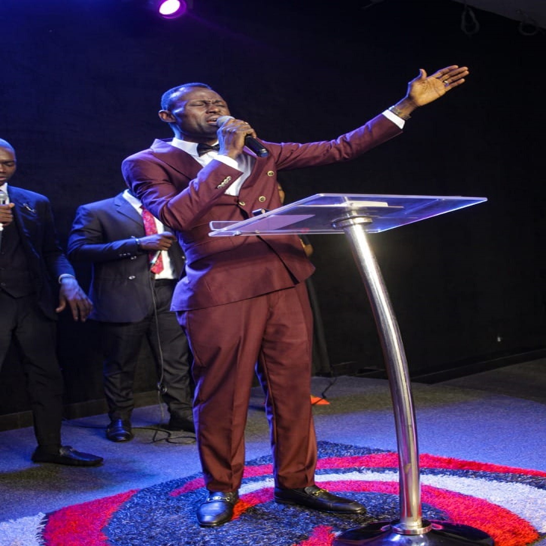 Elijah Oyelade – Almighty God