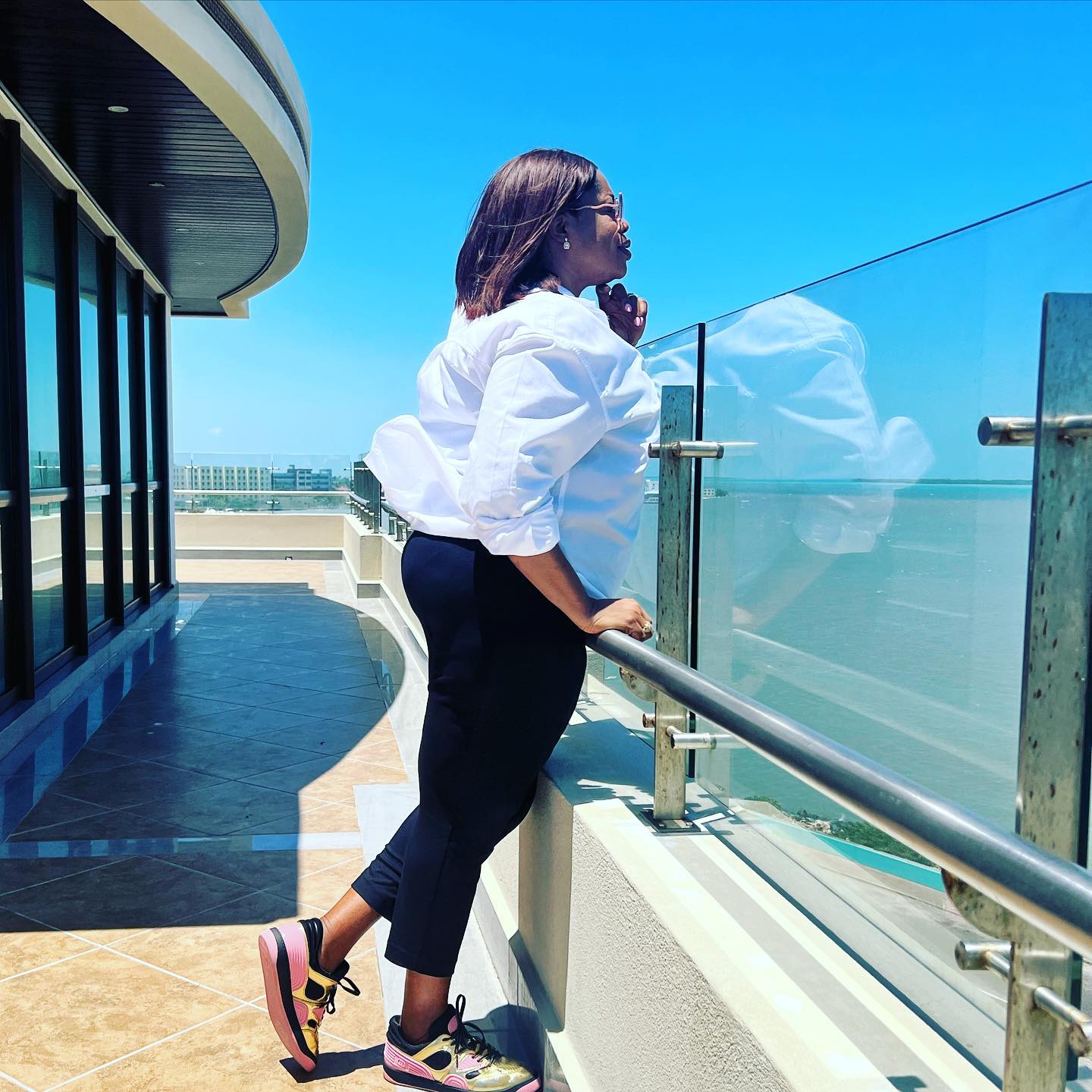  Sinach – You Are Wonderful