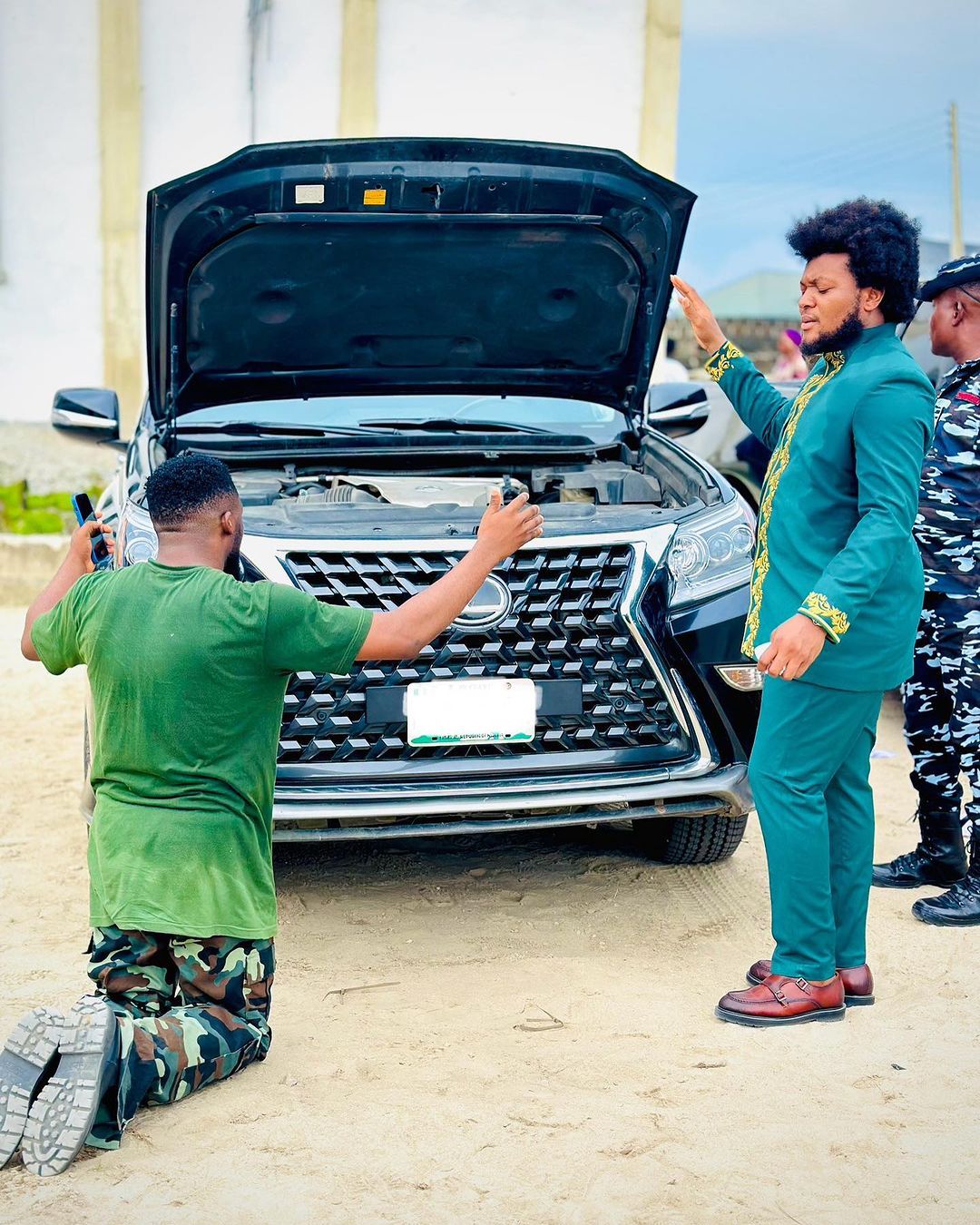 Ebuka Songs Got a Car Gift in Warri