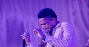 Progress Effiong – Old School Praise Medley Progress Effiong Old School Praise Medley